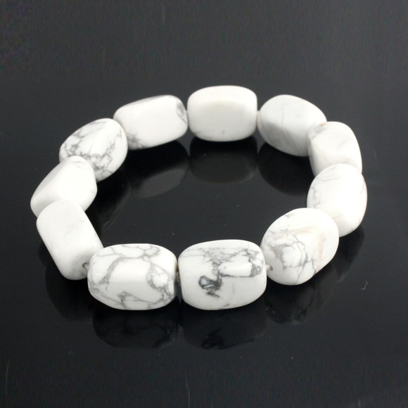 Lee Sands Jewelry - Lee Sands white marble Beaded Stretch Bracelet